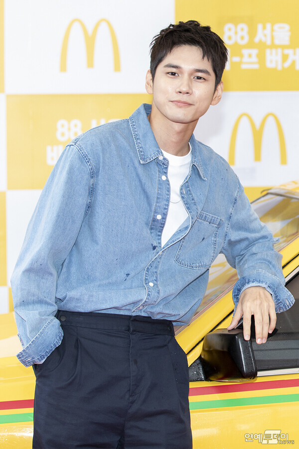[today포토] 옹성우, ’미소 담은 비주얼’