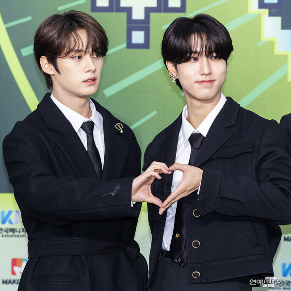 [today포토] 스트레이 키즈(Stray Kids) 리노 - 한, ‘엣지 넘치는 하나 된 하트’