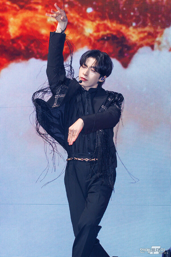 [today포토] 원어스(ONEUS) 시온,’휘몰아치는 퍼포먼스’