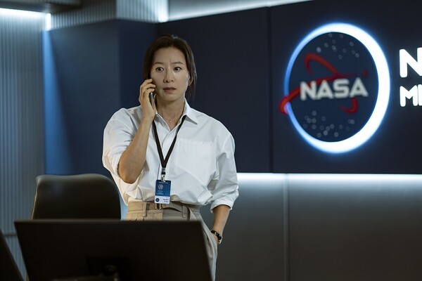 NASA 달 궤도선 메인 디렉터 ‘문영’은 상부의 반대에도 불구하고 한국 우주센터를 돕는다