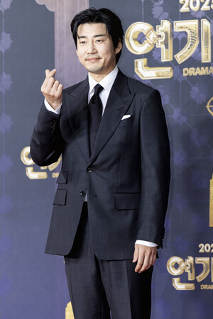 윤계상 연기대상 레드카펫 포토